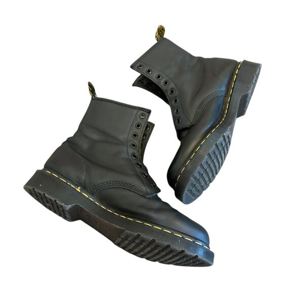 Dr. Martens 1460 Vonda Chain II Eight Eye Lace-Up Boots Rose Moto Size 9 Women's - Picture 12 of 15